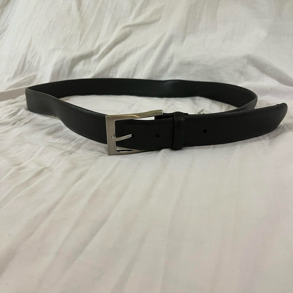 Jos. A. Bank Black Leather Belt with Silver‎ Buckle NWT